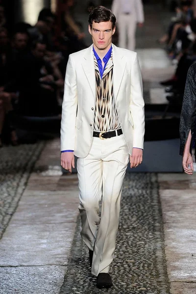 Look 6